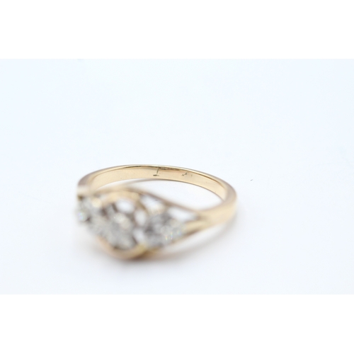 113 - 12ct gold and diamond ring (3.1g) Size M 1/2