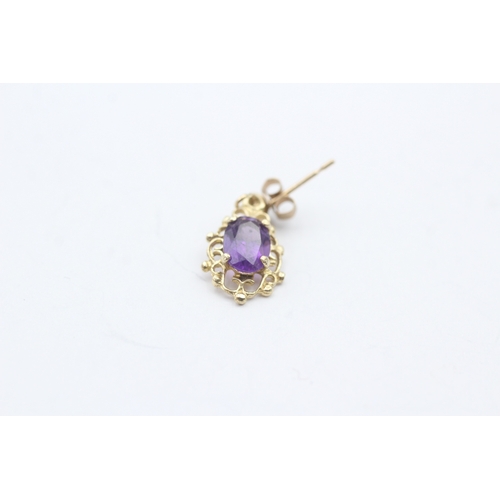 17 - 9ct gold amethyst drop earrings (1.2g)