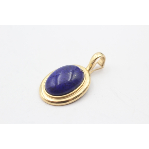 198 - 14ct gold lapis lazuli pendant (2.6g)