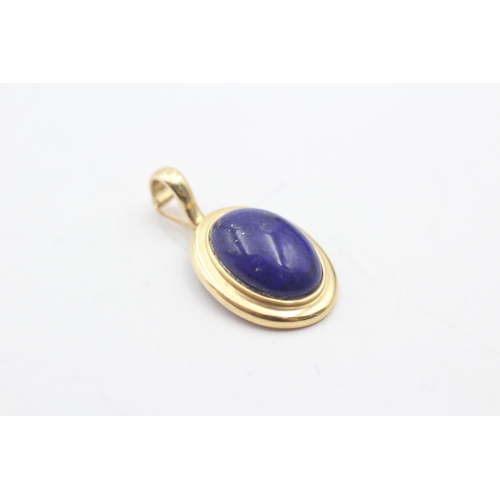 198 - 14ct gold lapis lazuli pendant (2.6g)