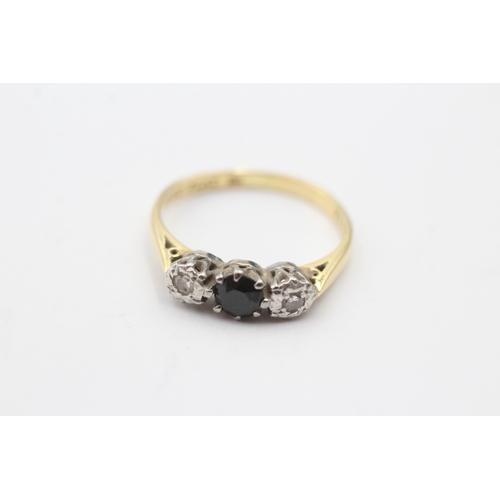 213 - 18ct gold diamond and sapphire ring (2.2g) Size M