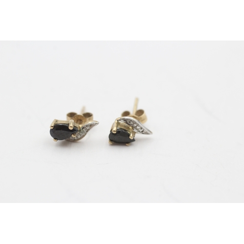 218 - 9ct gold sapphire and diamond stud earrings (0.7g)