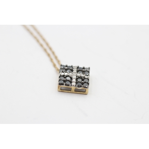 220 - 9ct gold square diamond pendant on chain (2g)