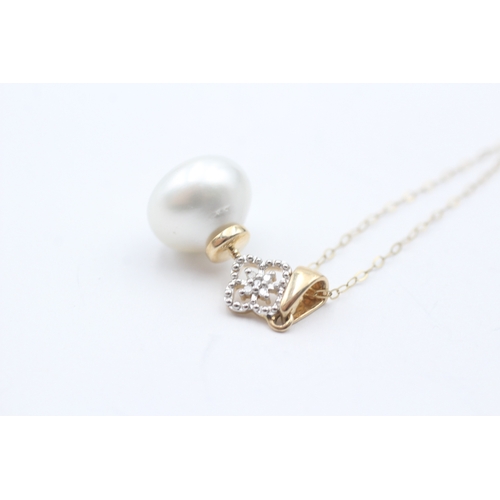 230 - 9ct gold cultured pearl and diamond pendant on chain (4.3g)