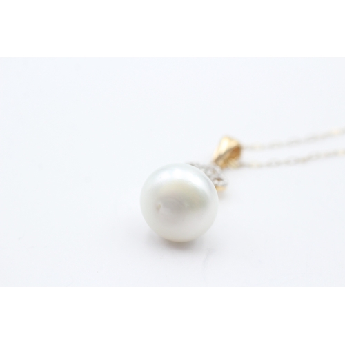 230 - 9ct gold cultured pearl and diamond pendant on chain (4.3g)