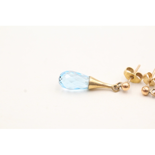 32 - 9ct gold blue gemstone drop earrings (2.5g)