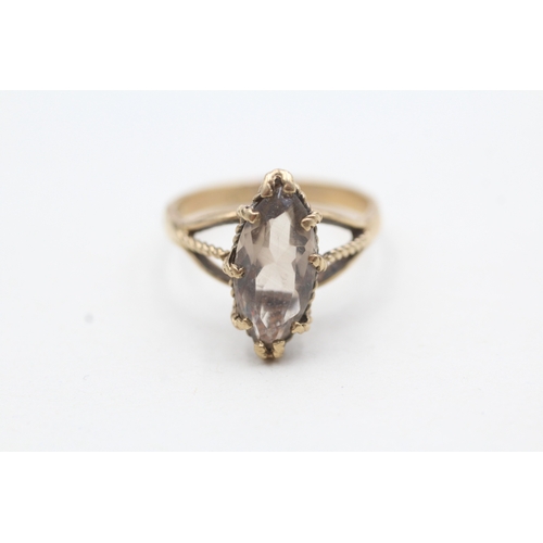 56 - 9ct gold smoky quartz marquise single stone ring (3.2g) Size Q