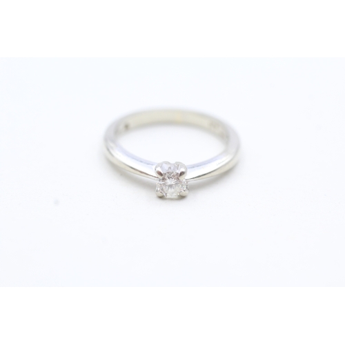 57 - 18ct white gold diamond solitaire ring (3.1g) Size J