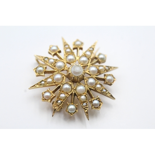 64 - 9ct gold and cultured pearl brooch/pendant, as seen, small bit of damage to pearl (4.9g)