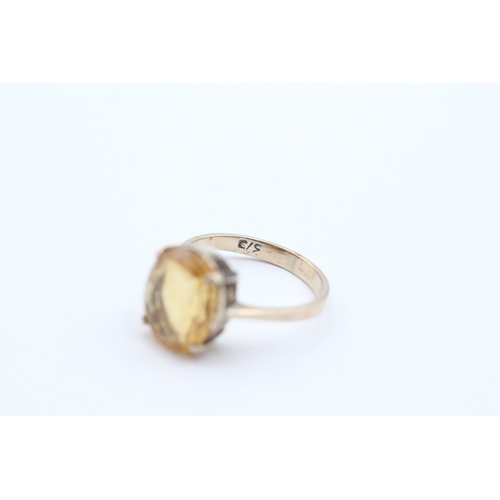 81 - 9ct gold citrine single stone ring (3.1g) Size O