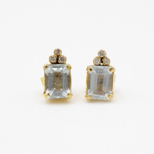 74 - 18ct gold aquamarine and diamond stud earrings (2.4g) Size