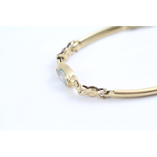 34 - 9ct gold blue gemstone bracelet (5.3g) Size