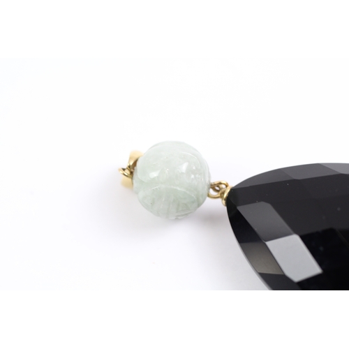 36 - 14ct gold onyx and jade pendant (15g) Size