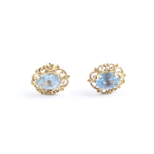 545 - 9ct gold blue gemstone stud earrings (1.7g) Size