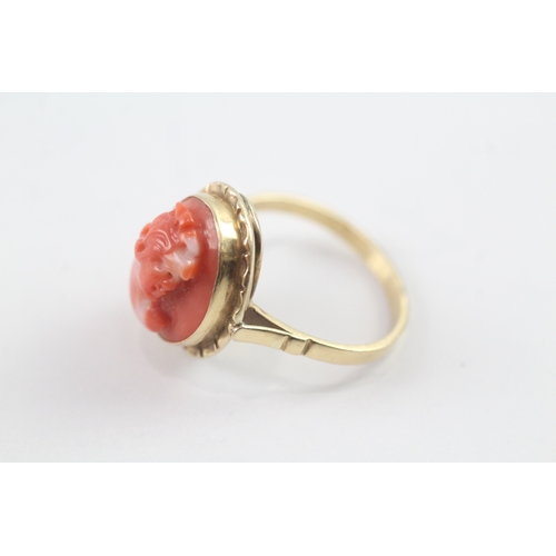 6 - 15ct gold vintage carved coral cameo set cocktail ring (3.4g) Size M