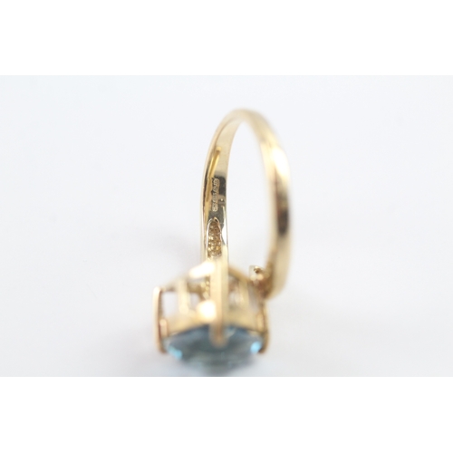 67 - 9ct gold blue topaz & diamond dress ring (5g) Size N