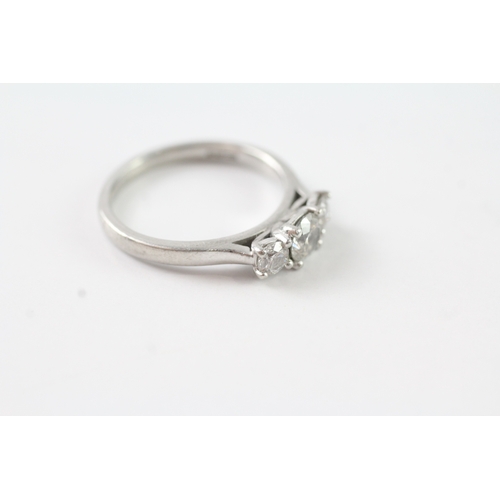 7 - .950 platinum diamond trilogy ring (4.5g) Size M 1/2