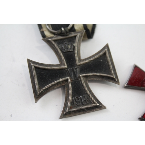 399 - WW1 German Medals Inc Iron Cross 2nd Class w/ Maker Stamp & 1914 Cross x 2