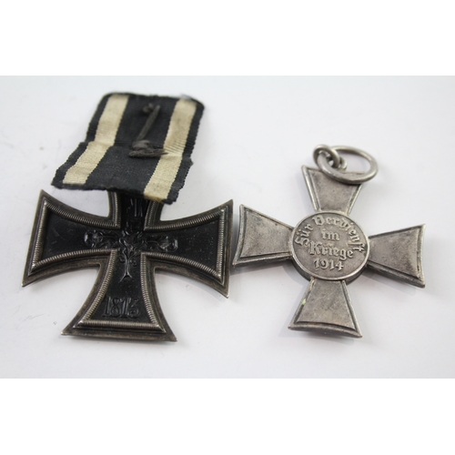 399 - WW1 German Medals Inc Iron Cross 2nd Class w/ Maker Stamp & 1914 Cross x 2