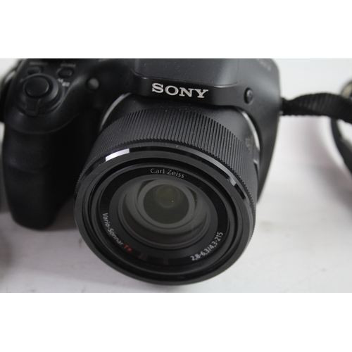 430 - Sony Cybershot DSC-HX300 Digital Bridge Camera Working w/ Zeiss 50x Zoom Lens