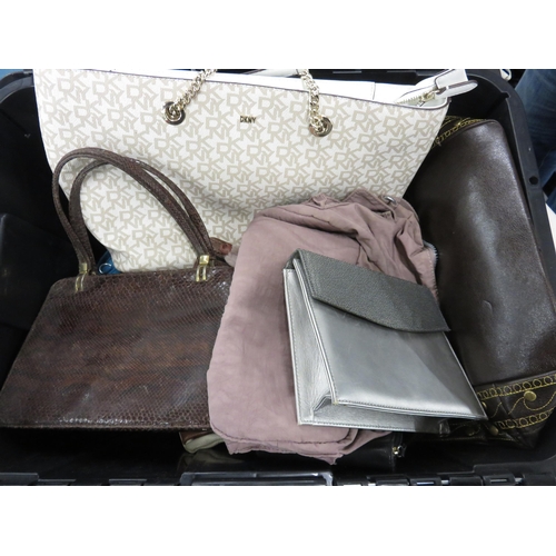 138 - Collections of Vintages Handbags & Purses