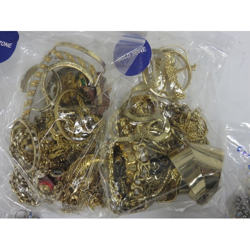 200 - Bulk Lot Assorted Costume Jewellery