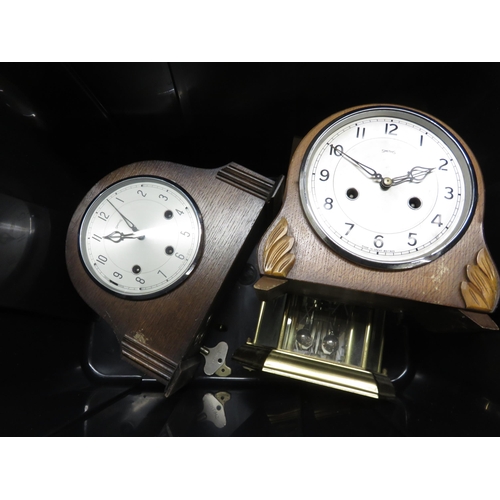 247 - BOX OF ASSORTED CLOCKS