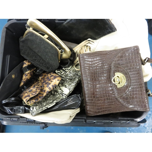 88 - Collections of Vintages Handbags & Purses