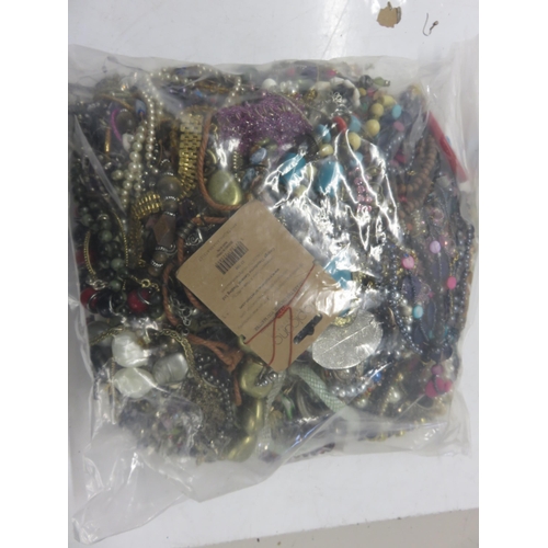 208 - 10kg Unsorted Costume Jewellery