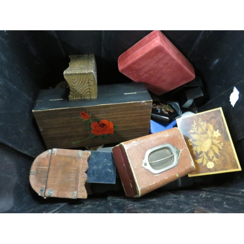 391 - Collection of Vintage Boxes