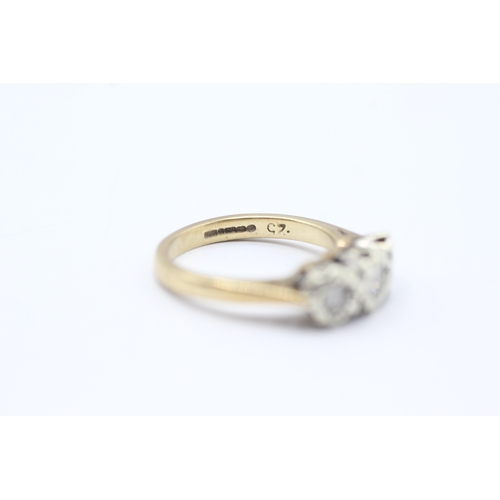 108 - 9ct gold three stone diamond ring (3.1g) Size J