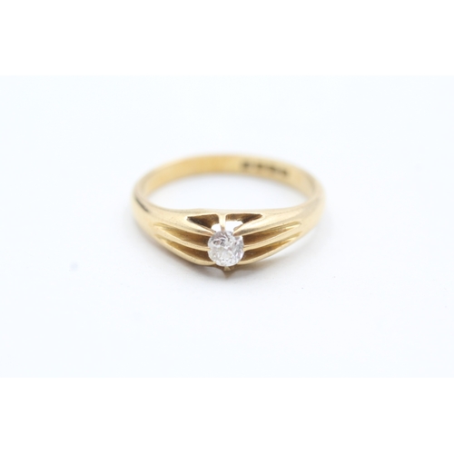 131 - 18ct gold solitaire diamond ring (5.1g) Size S