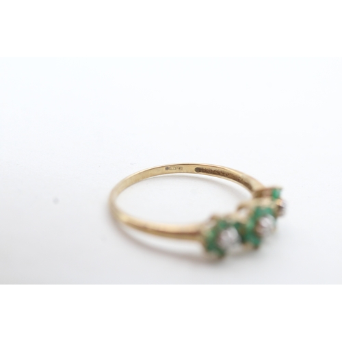 137 - 9ct gold emerald and diamond flower set ring (1.6g) Size Q