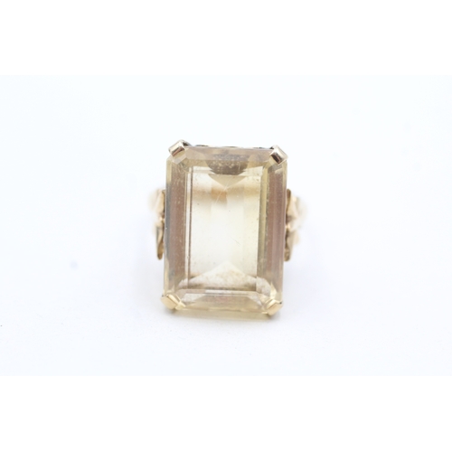 148 - 9ct gold citrine cocktail ring (6.5g) Size M