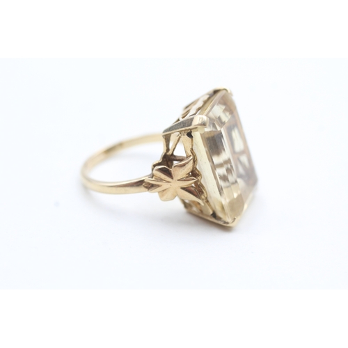 148 - 9ct gold citrine cocktail ring (6.5g) Size M