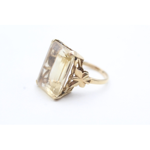 148 - 9ct gold citrine cocktail ring (6.5g) Size M