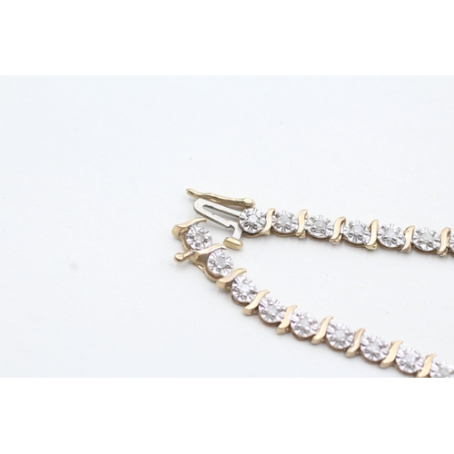 163 - 9ct gold diamond bracelet (5.7g)