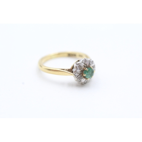 164 - 18ct gold vintage emerald & diamond cluster ring (3.5g) Size L