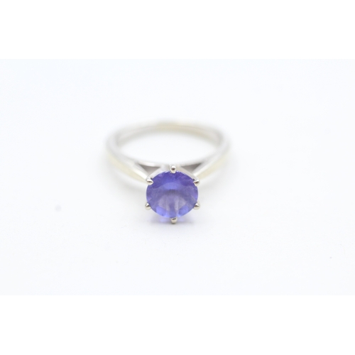 172 - 14ct gold tanzanite set solitaire ring (3g) Size I 1/2