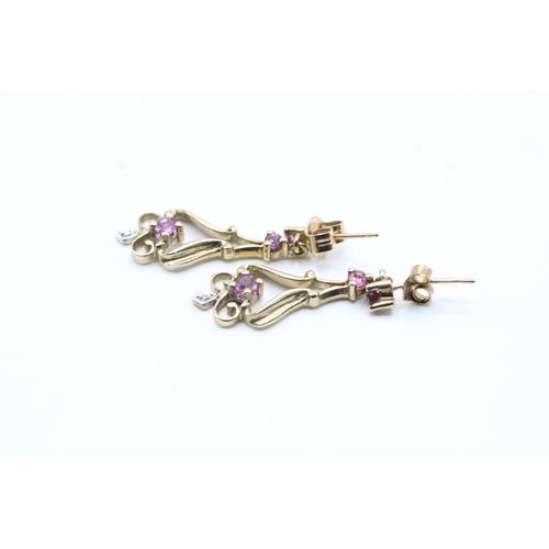 180 - 9ct gold and pink gemstone drop stud earrings (3g)