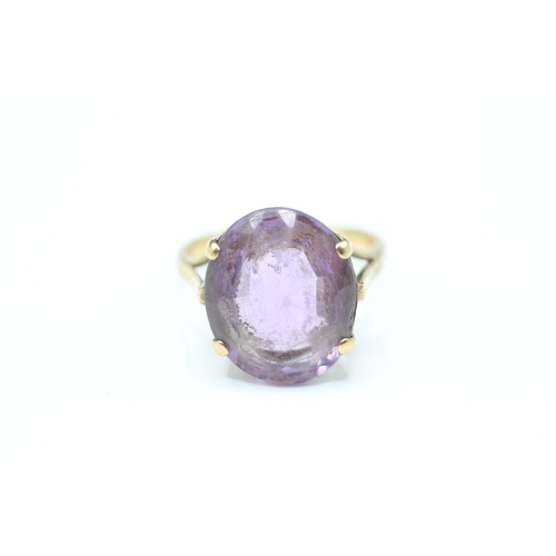 193 - 9ct gold amethyst single stone ring (3.3g) Size K