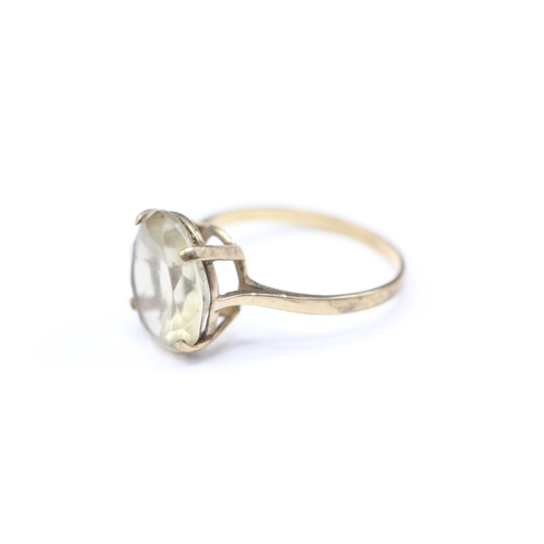 207 - 9ct gold clear gemstone single stone ring (2.3g) Size O