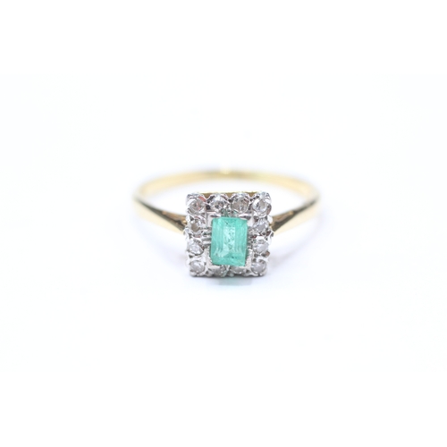 215 - 18ct gold diamond and emerald square halo ring (4g) Size R