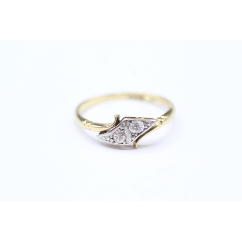 219 - 18ct gold diamond twin stone ring (2.3g) Size O