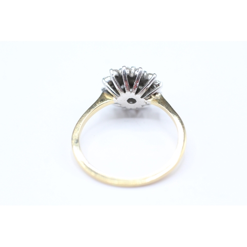 222 - 18ct gold diamond floral cluster ring (3g) Size N