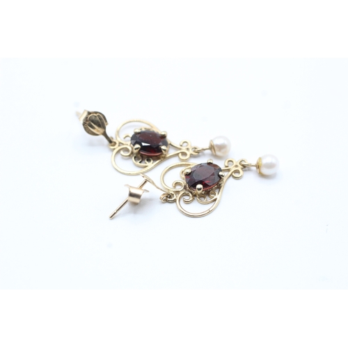 228 - 9ct gold red gemstone and pearl drop stud earrings (1.7g)