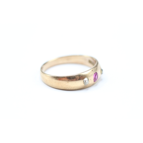 233 - 18ct rose gold ruby and diamond set trilogy ring (3.4g) Size N 1/2