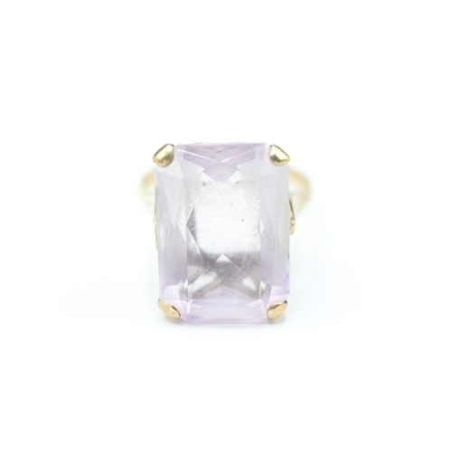 239 - 9ct gold pink gemstone cocktail ring (6.1g) Size N