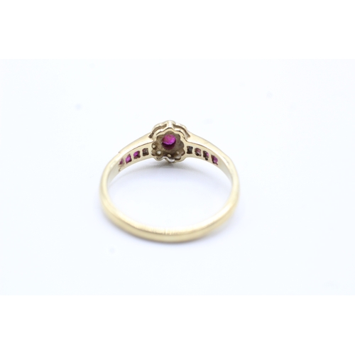 24 - 9ct gold pink gemstone and diamond ring (2g) Size P