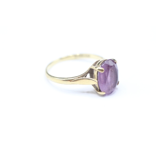 246 - 9ct gold amethyst single stone ring (2.1g) Size N